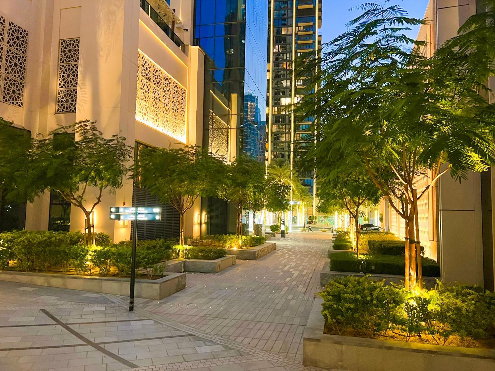 Downtown Luxury - Stunning Burj Khalifa & Sea View - 5 Minutes Walk To Dubai Mall Екстер'єр фото
