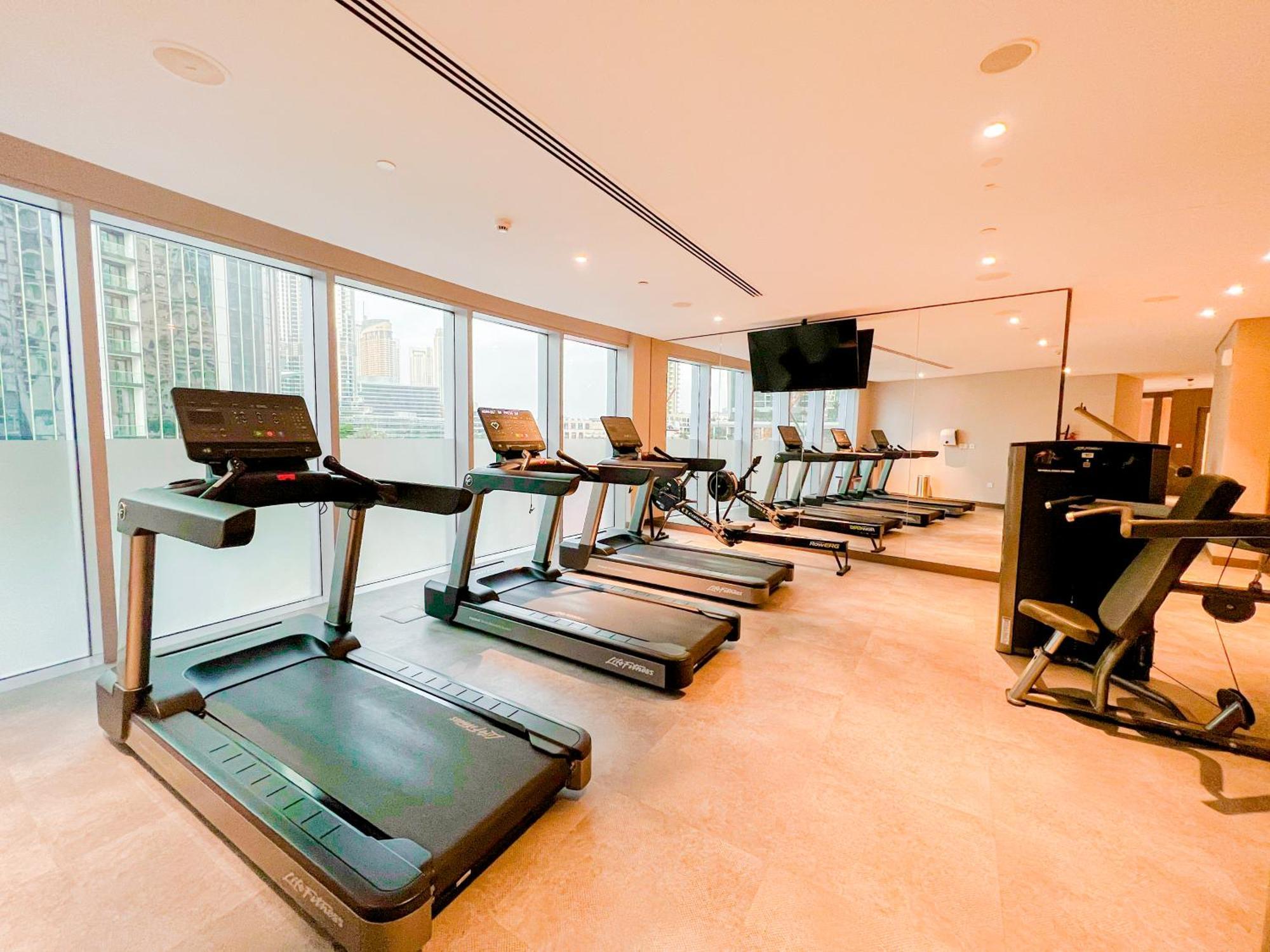 Downtown Luxury - Stunning Burj Khalifa & Sea View - 5 Minutes Walk To Dubai Mall Екстер'єр фото