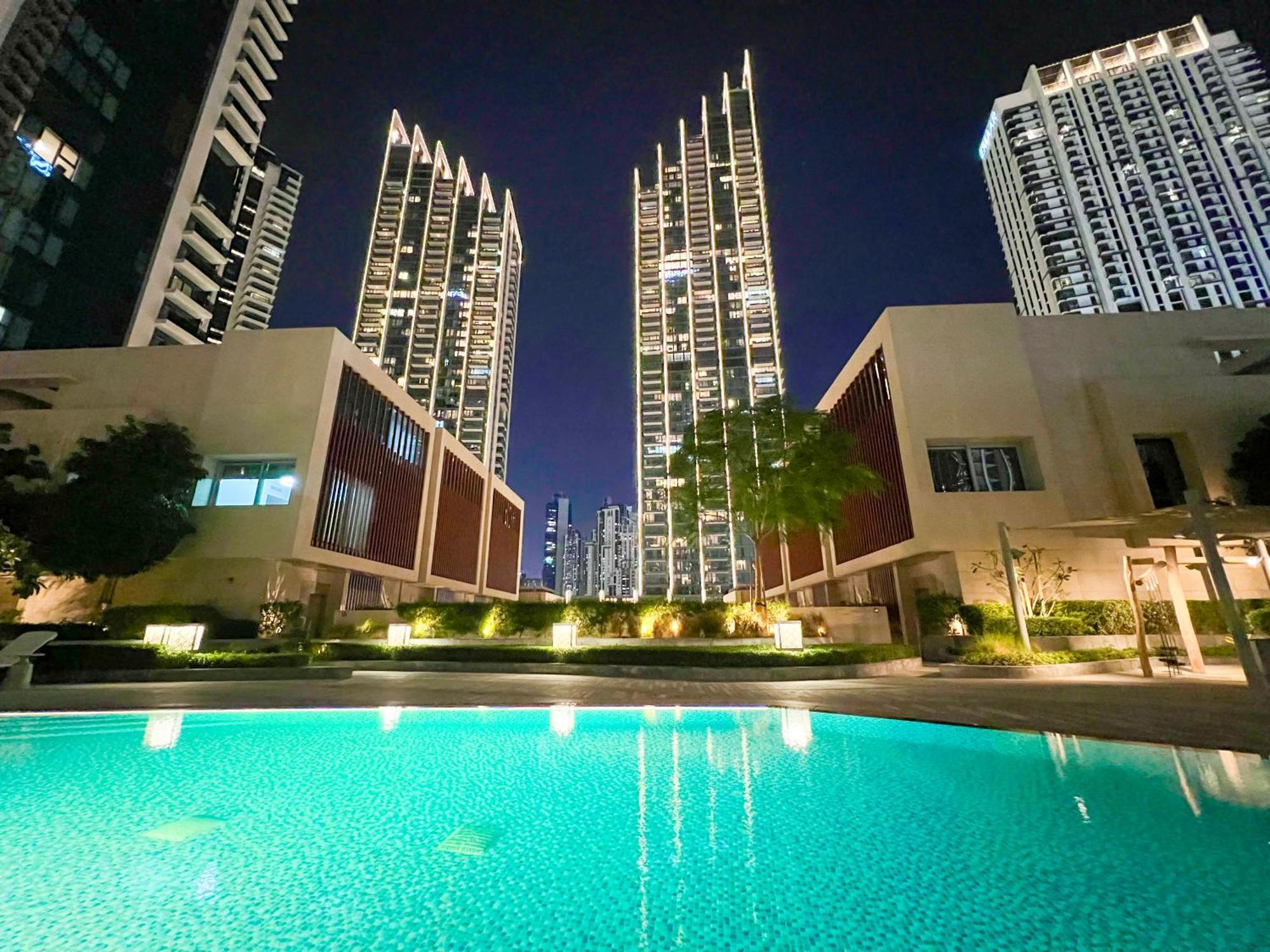 Downtown Luxury - Stunning Burj Khalifa & Sea View - 5 Minutes Walk To Dubai Mall Екстер'єр фото