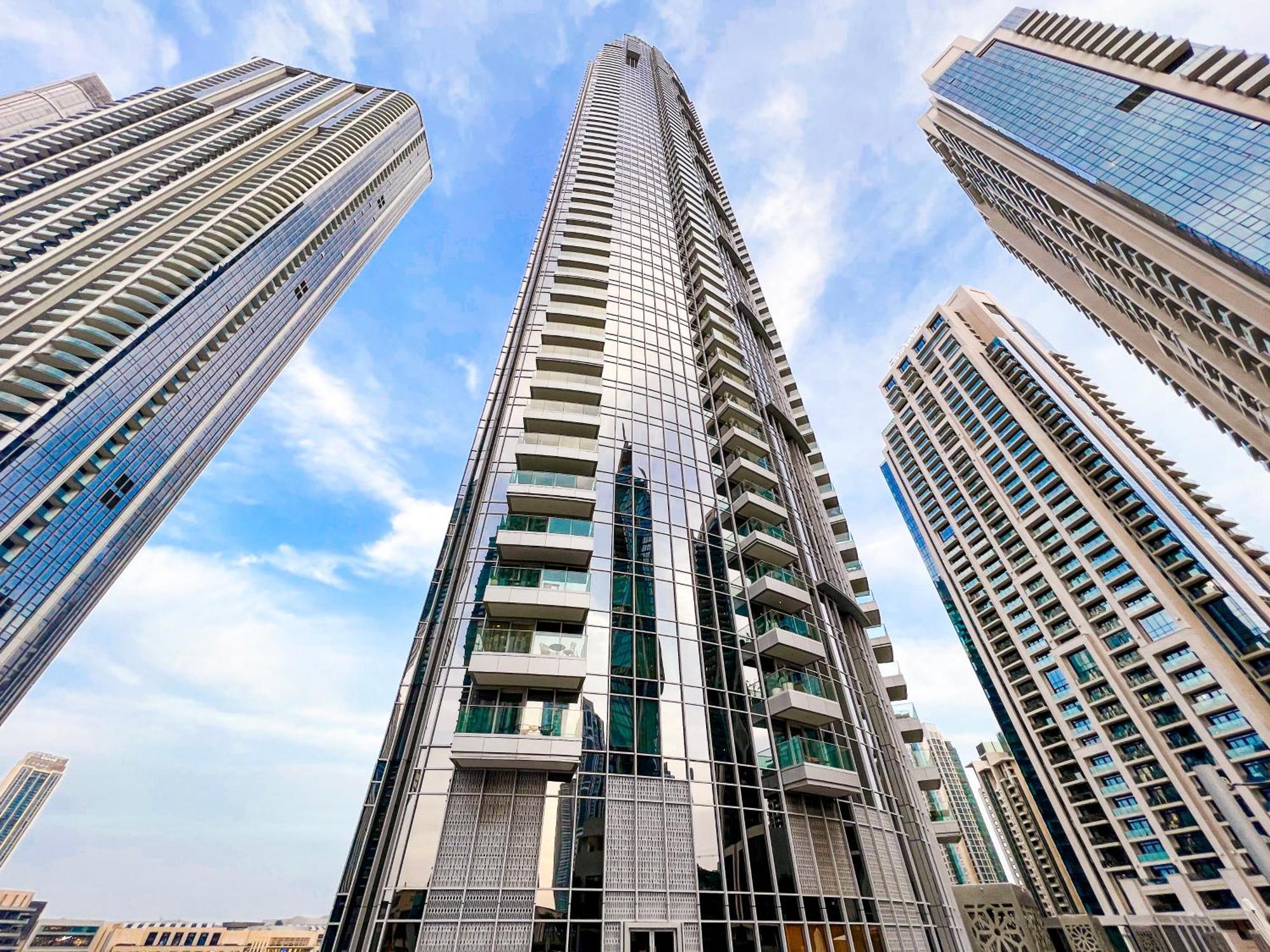 Downtown Luxury - Stunning Burj Khalifa & Sea View - 5 Minutes Walk To Dubai Mall Екстер'єр фото